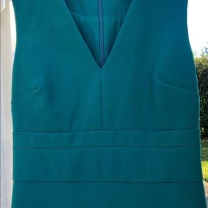 Ann Taylor Size 2 V neck Green Sheath Dress